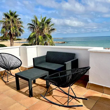 Casa Comoda Delante De La Playa Con Vista Al Mar בית נופש קמברילס