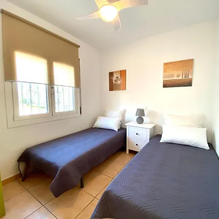 Casa Comoda Delante De La Playa Con Vista Al Mar *